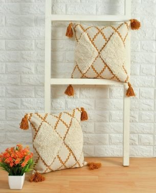TUFTED CUSHION COVER