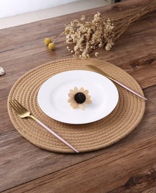 Table mats by loomix